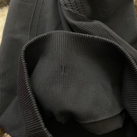 Lululemon Flow & Go Crop Black 4 Compression - Picture 6 of 7